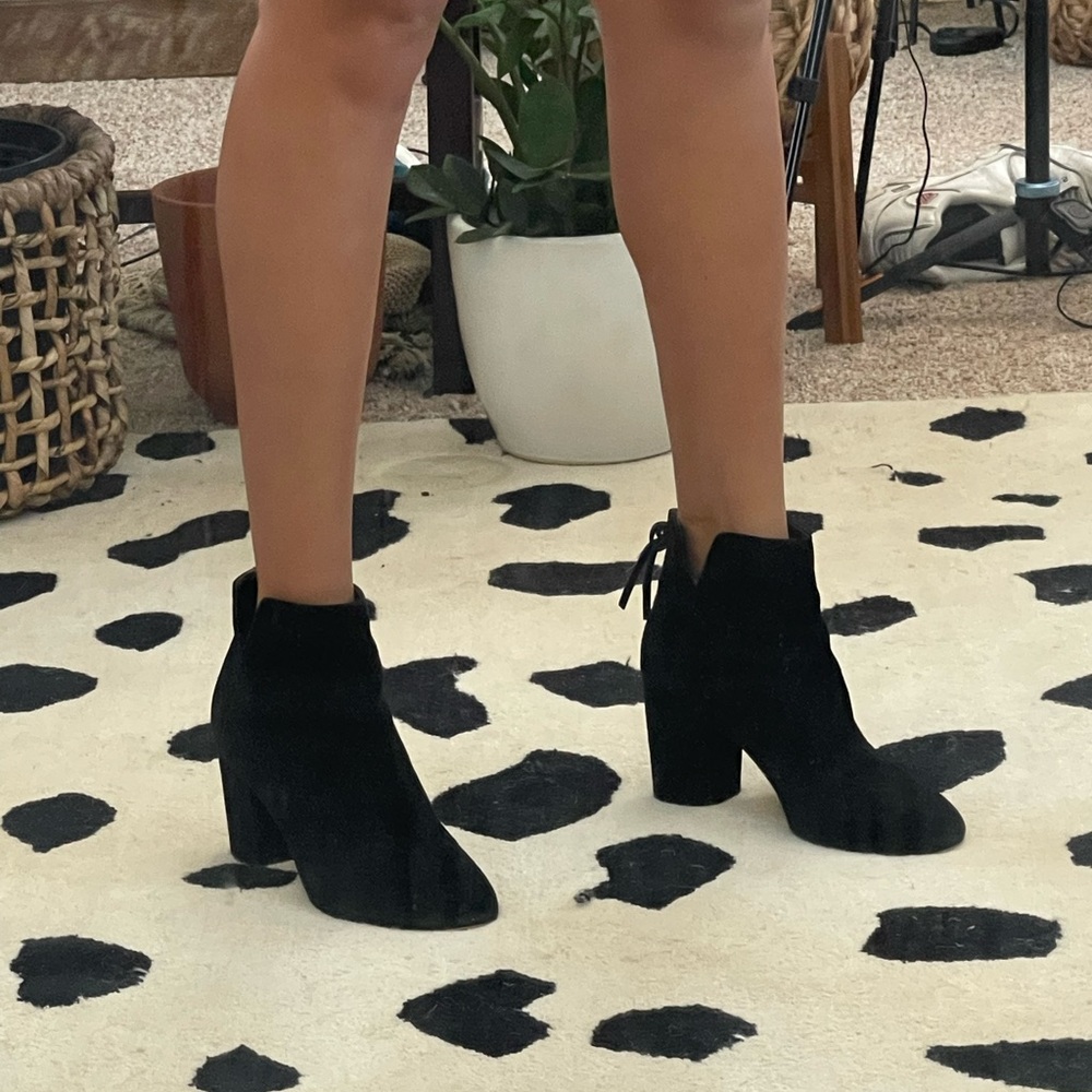ALDO BLACK BOOTIES (WORN ONCE)